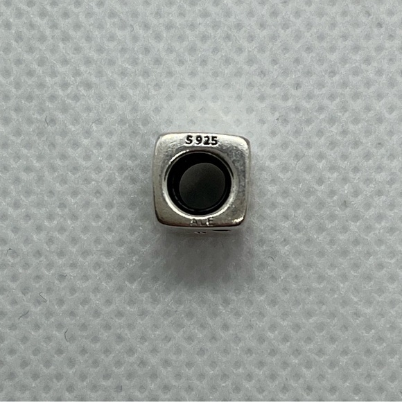 Pandora Sterling Silver Dice Charm ALE 925 Lucky Dice Bead - Picture 3 of 8